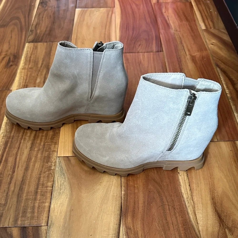 Sorel Tan Suede Ankle Boots - Picture 2 of 3